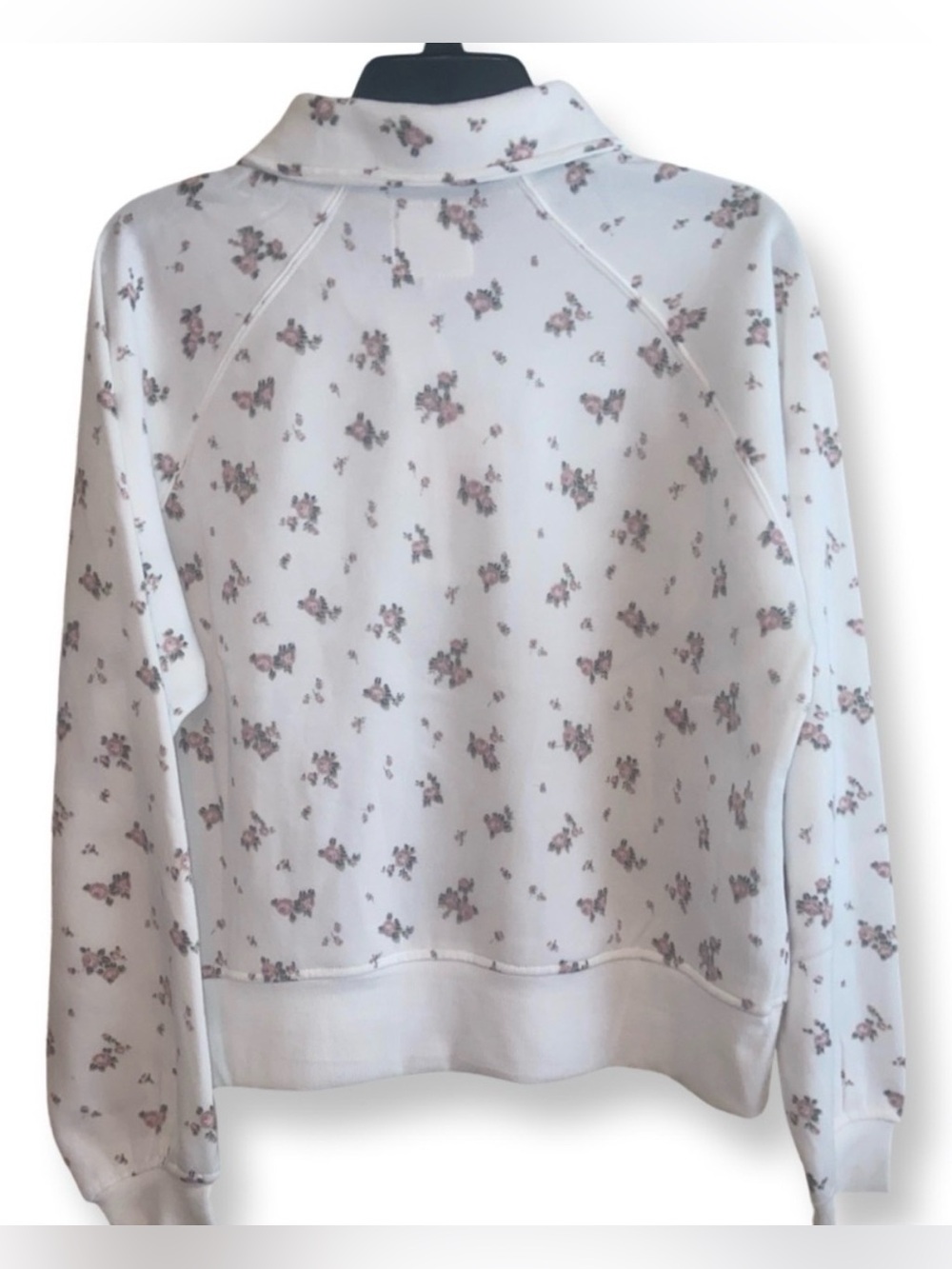No Comment - NWT - Large - White Floral Collared Women’s Sweat Top - Picture 4 of 10